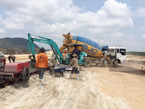 รับเหมาเทพื้นคอนกรีตถนน Motorway